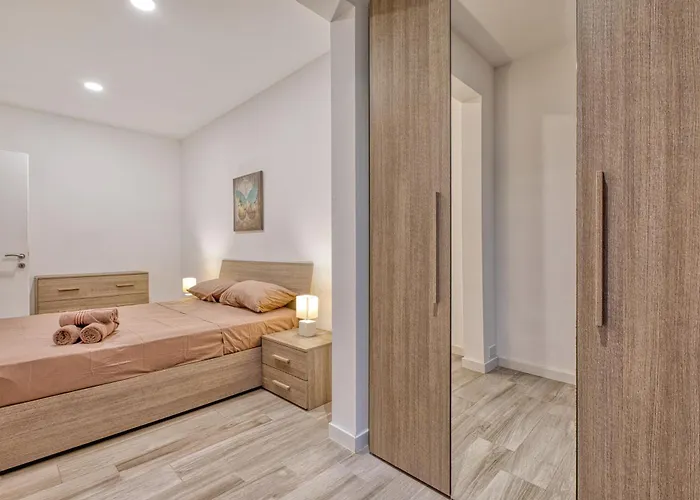 דירה Modern In Next To The Sea